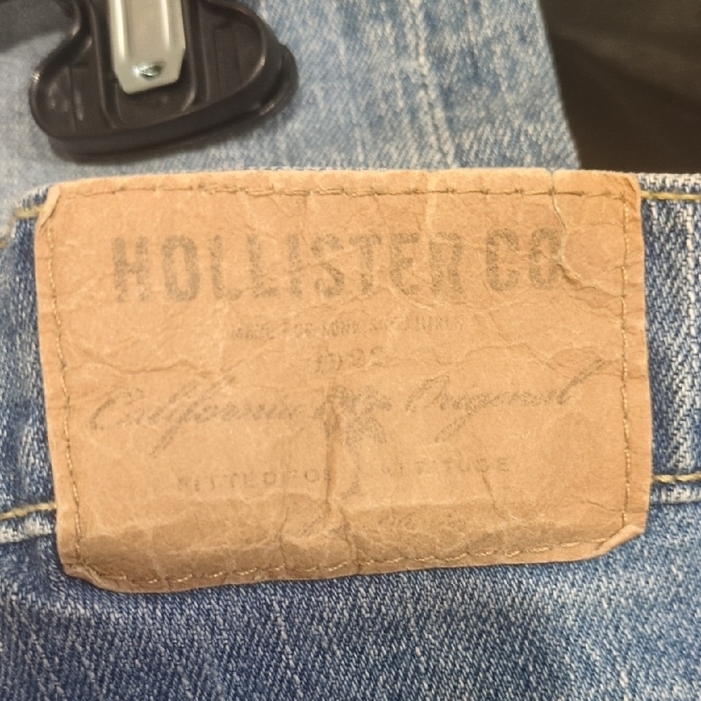 Hollister CO High Rise Blue Denim Jeans - Picture 5 of 5